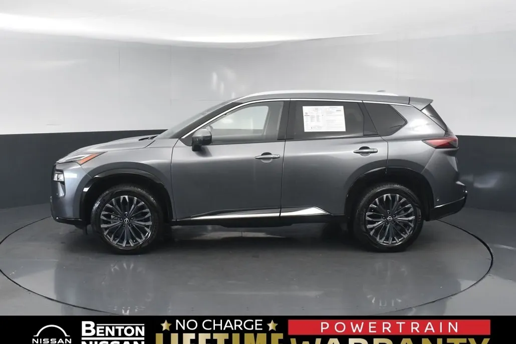 2024 Nissan Rogue Platinum photo 1