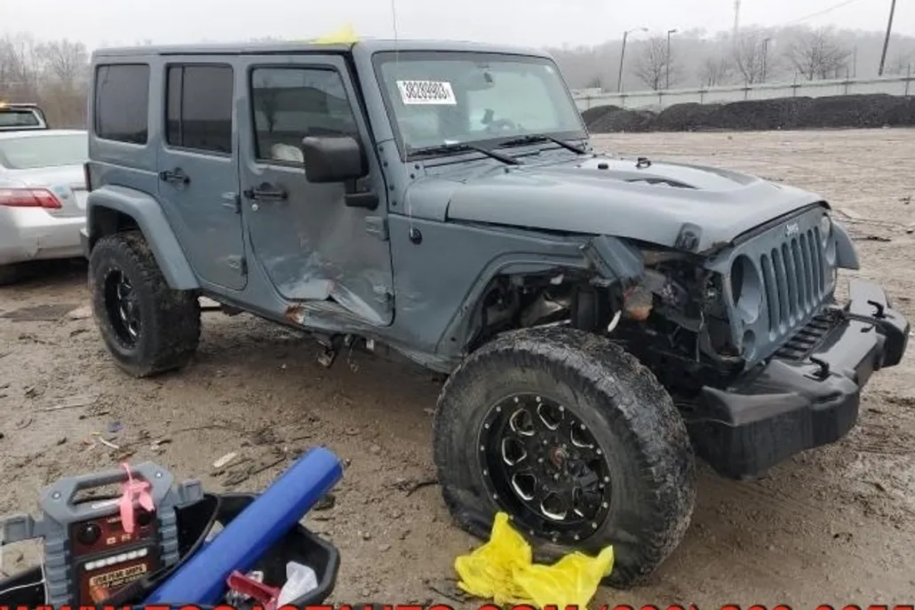 2014 Jeep Wrangler Unlimited Sport photo 1