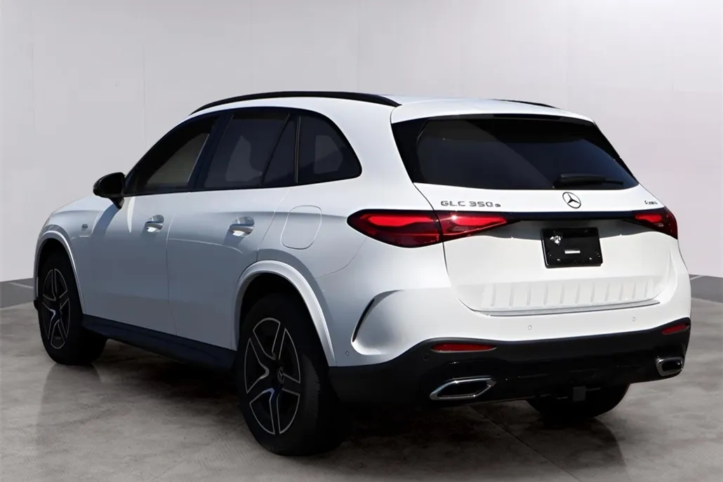 2025 Mercedes Benz GLC 350e 4MATIC photo 1