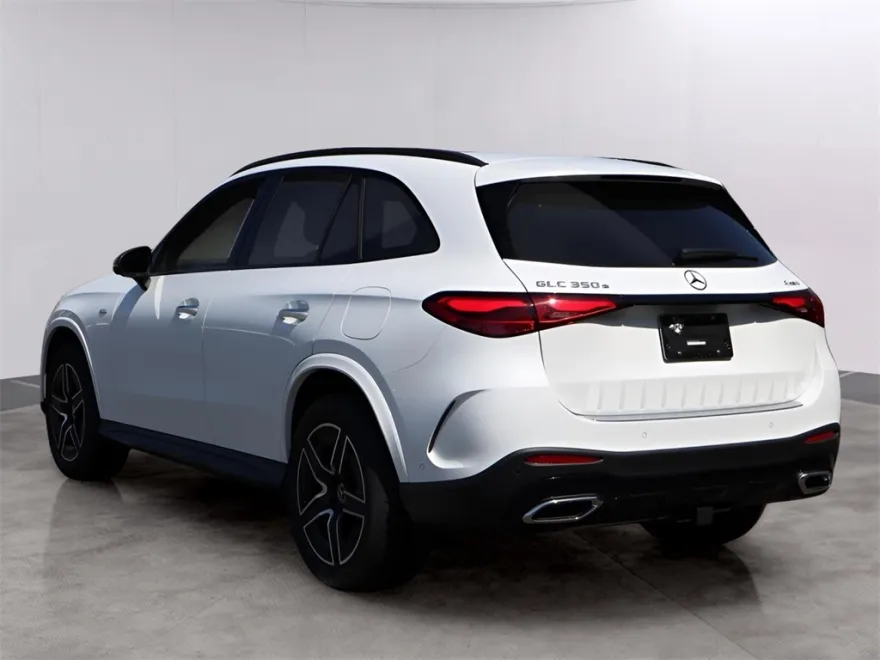 2025 Mercedes Benz GLC 350e 4MATIC photo 1