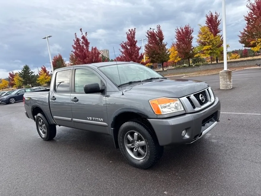 2014 Nissan Titan PRO-4X photo 1