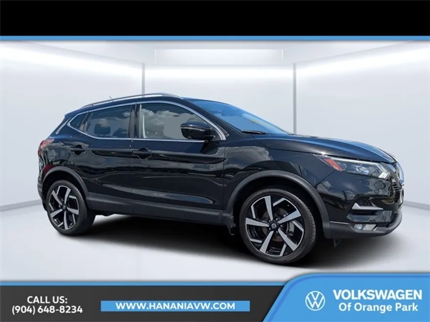 2022 Nissan Rogue Sport SL photo 1