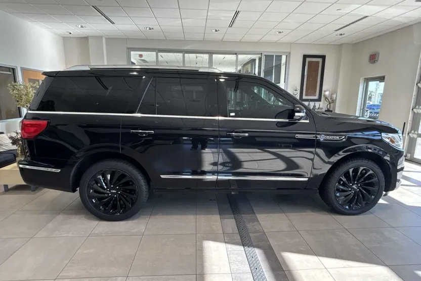 2020 Lincoln Navigator Reserve photo 1