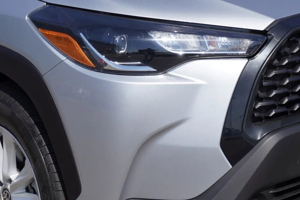 2023 Toyota Corolla Cross LE photo 1