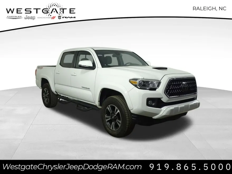 2019 Toyota Tacoma SR5 Double Cab photo 1