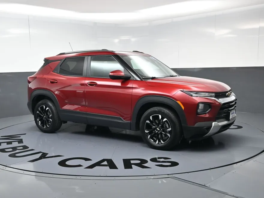 2022 Chevrolet Trailblazer LT photo 1