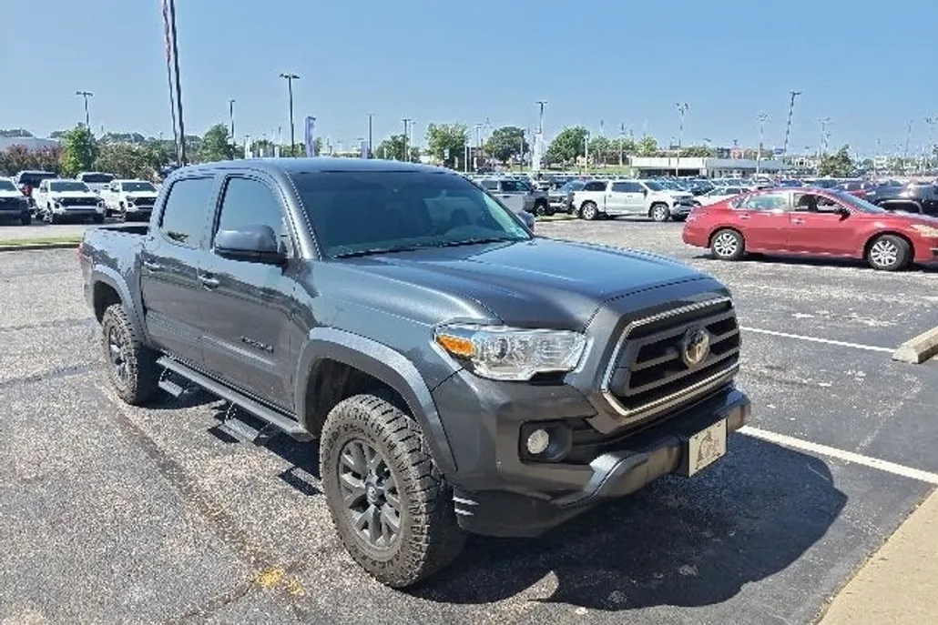 2023 Toyota Tacoma 4x4 SR photo 1