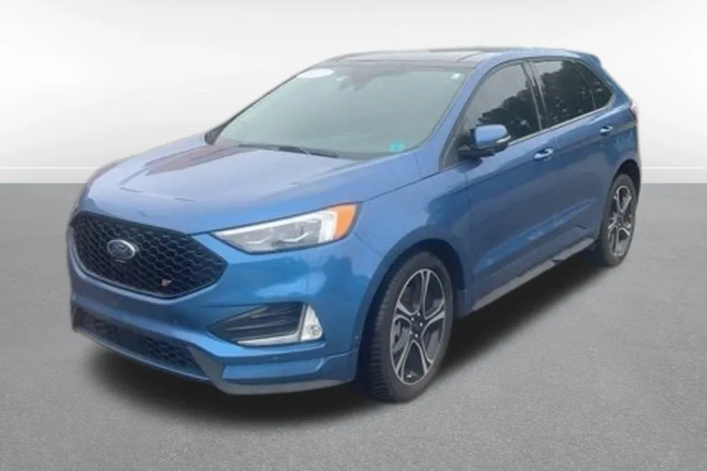 2021 Ford Edge ST photo 1