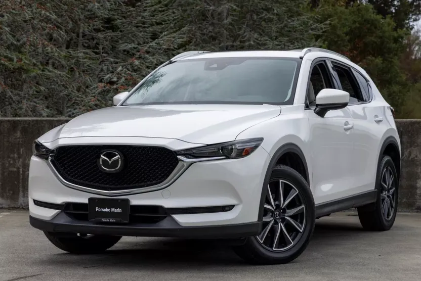 2017 Mazda CX-5 Grand Touring photo 1