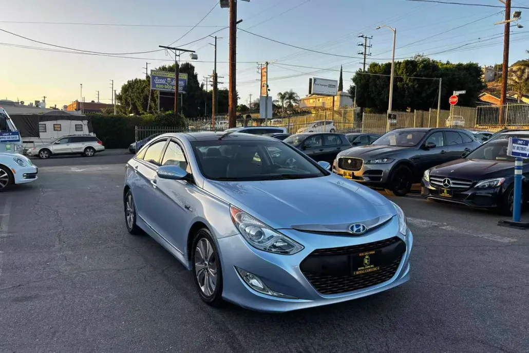 2015 Hyundai Sonata Hybrid Limited photo 1