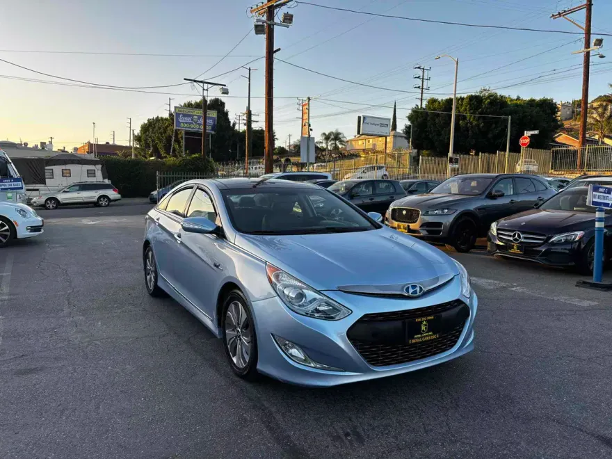 2015 Hyundai Sonata Hybrid Limited photo 1