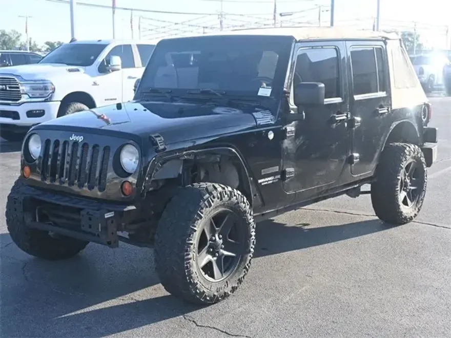 2010 Jeep Wrangler Unlimited X photo 1