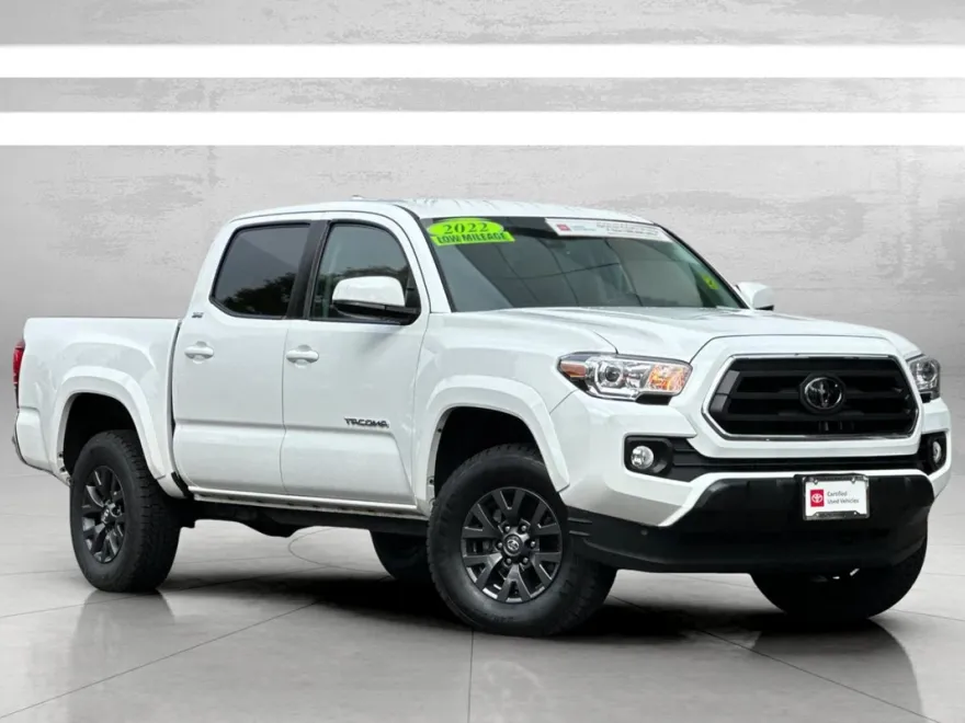 2022 Toyota Tacoma SR5 photo 1