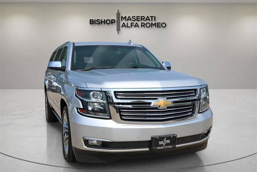 2017 Chevrolet Suburban Premier photo 1