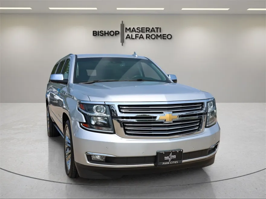 2017 Chevrolet Suburban Premier photo 1