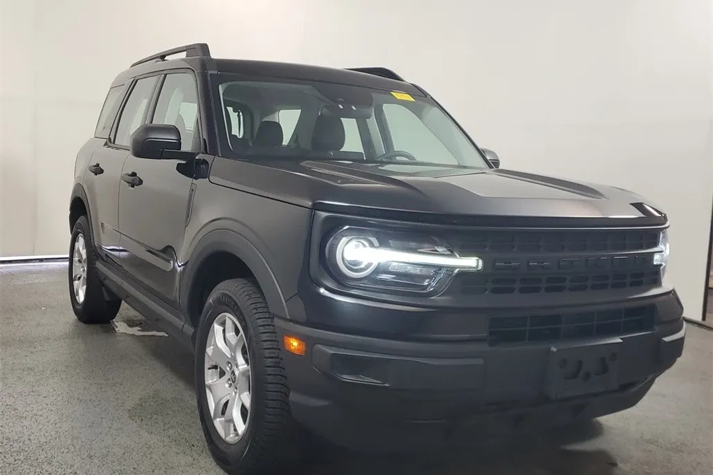 2023 Ford Bronco Sport Base photo 1