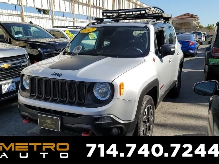 2017 Jeep Renegade Trailhawk photo 1