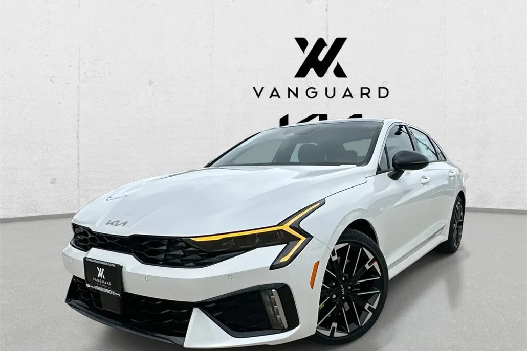 2026 Kia K5 GT photo 1