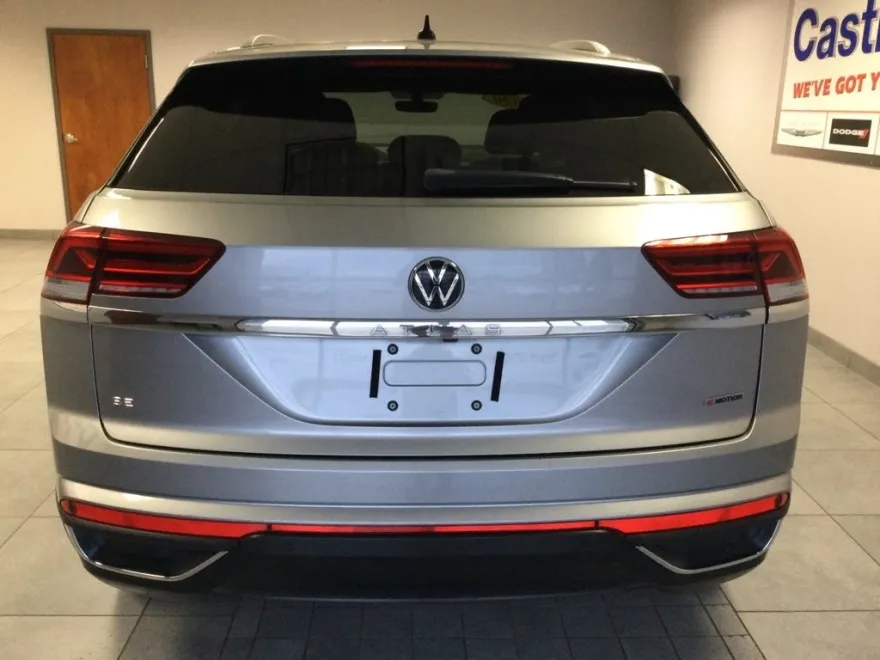 2020 Volkswagen Atlas Cross Sport SE Technology photo 1