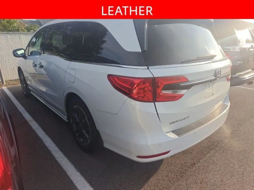 2022 Honda Odyssey Elite photo 1