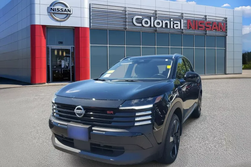 2025 Nissan Kicks SR photo 1
