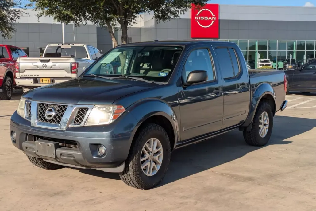 2014 Nissan Frontier SV photo 1