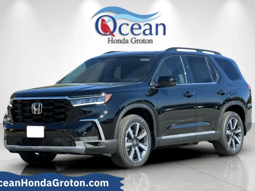2025 Honda Pilot Touring photo 1