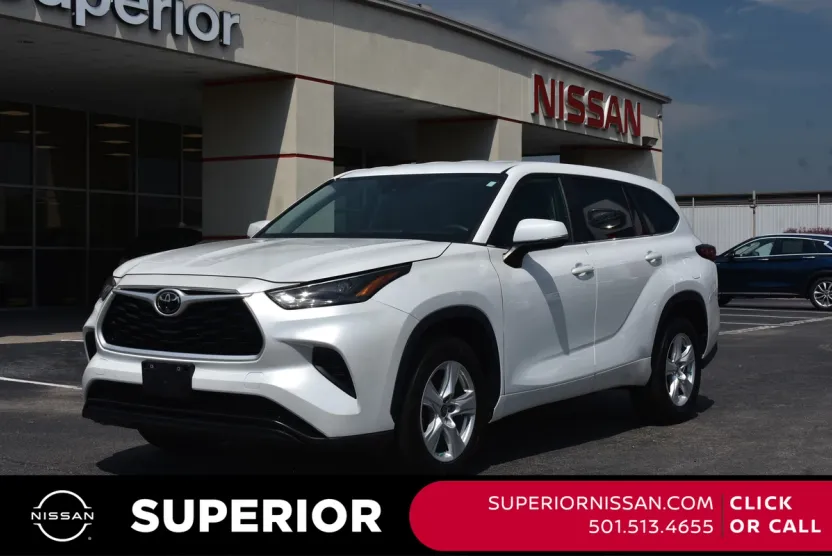 2023 Toyota Highlander L photo 1