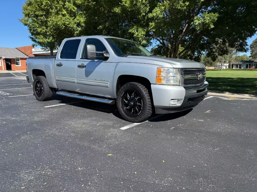 2010 Chevrolet Silverado 1500 LT1 photo 1