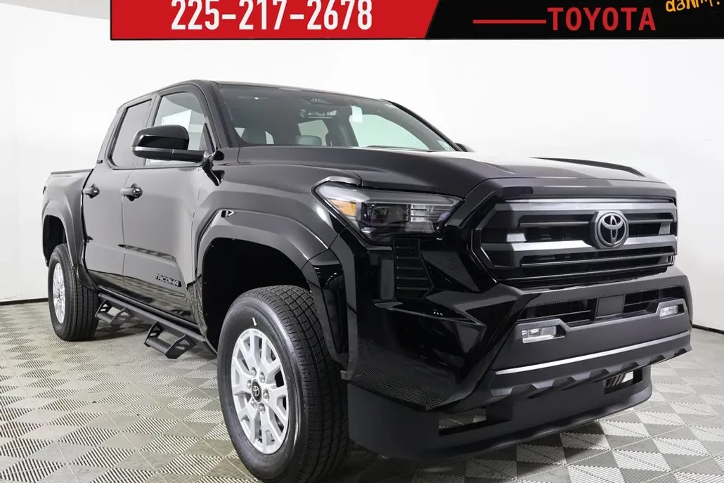 2025 Toyota Tacoma SR5 Double Cab photo 1