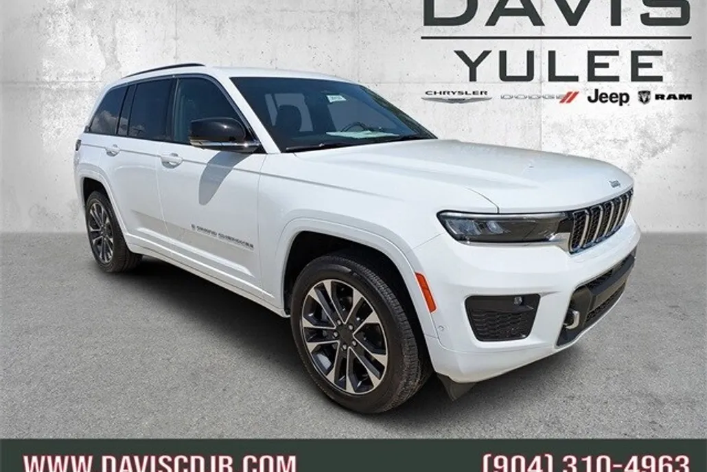 2025 Jeep Grand Cherokee Overland photo 1
