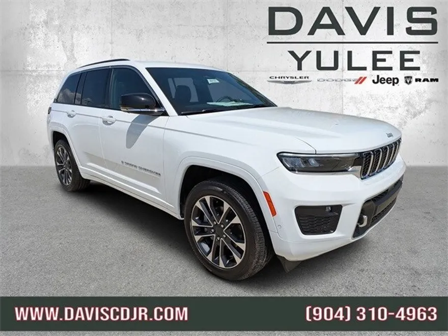 2025 Jeep Grand Cherokee Overland photo 1