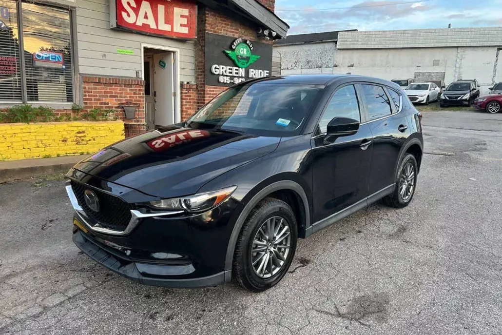 2017 Mazda CX-5 Touring photo 1