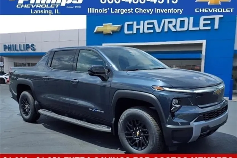 2026 Chevrolet Silverado EV LT photo 1