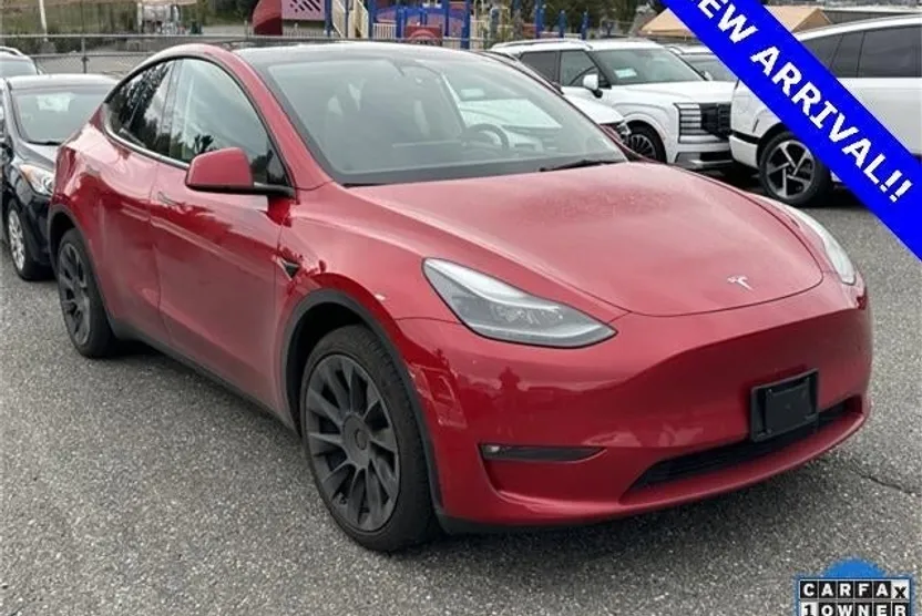 2022 Tesla Model Y Long Range photo 1