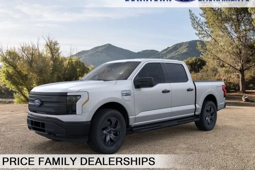 2024 Ford F-150 Lightning XL photo 1