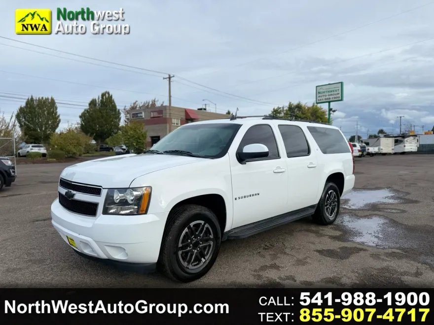2009 Chevrolet Suburban 1500 photo 1