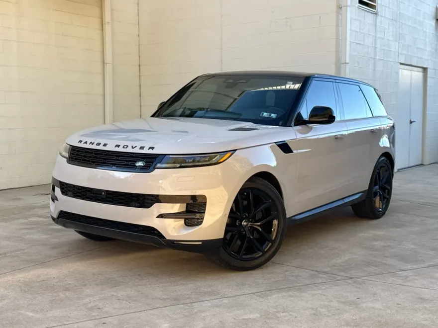 2024 Land Rover Range Rover Sport SE photo 1
