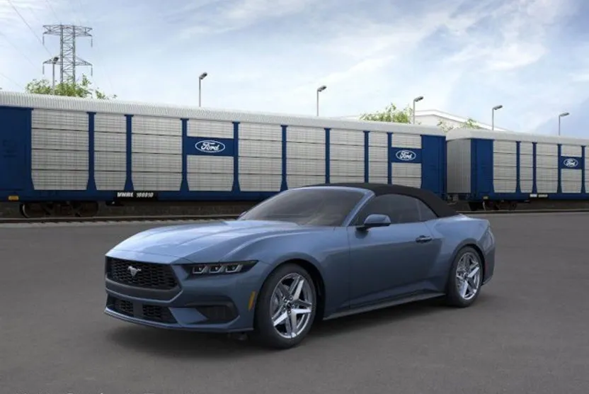 2025 Ford Mustang EcoBoost photo 1