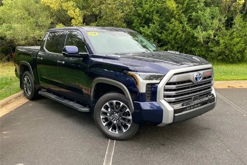 2024 Toyota Tundra Limited photo 1