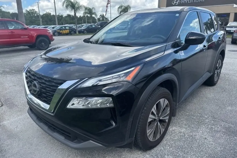 2023 Nissan Rogue SV photo 1