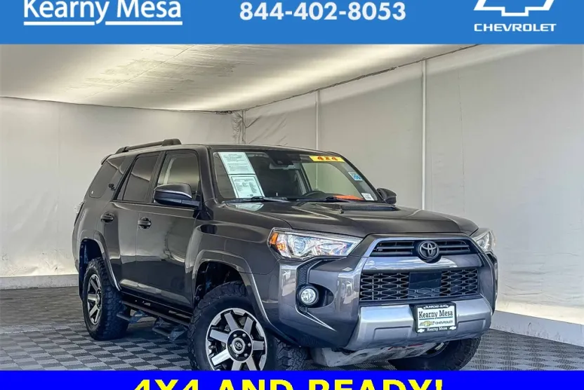 2020 Toyota 4Runner TRD Off-Road photo 1