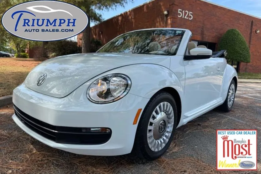 2016 Volkswagen Beetle 1.8T S Convertible photo 1