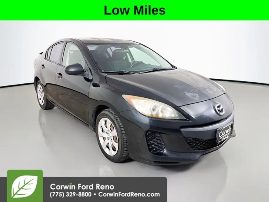 2013 Mazda Mazda3 i SV photo 1