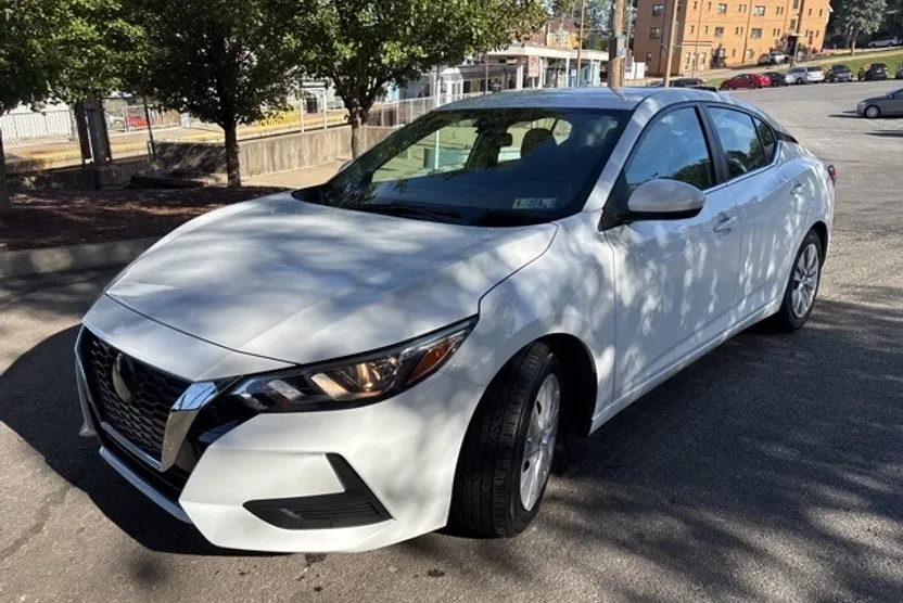 2025 Nissan Sentra SV photo 1