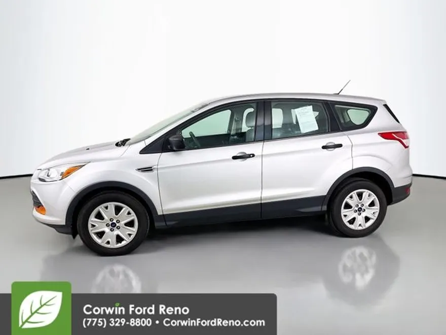 2014 Ford Escape S photo 1