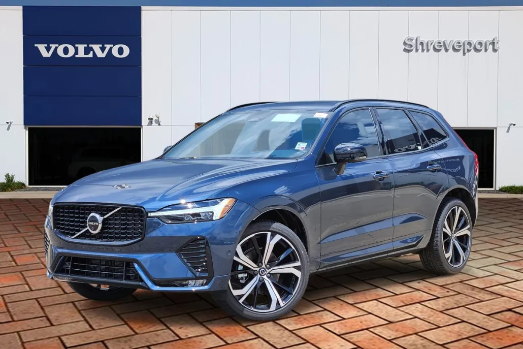 2025 Volvo XC60 B5 photo 1