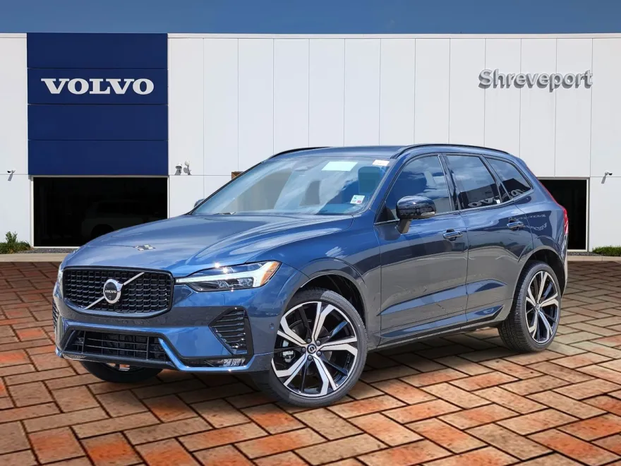 2025 Volvo XC60 B5 photo 1