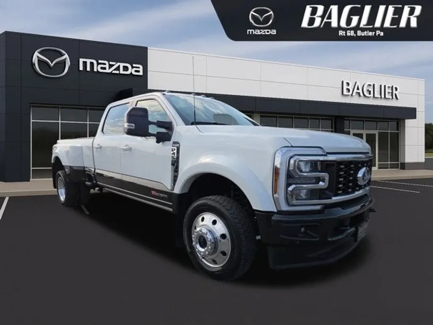 2025 Ford F-450 King Ranch photo 1