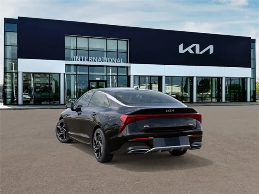 2026 Kia K5 GT-Line photo 1